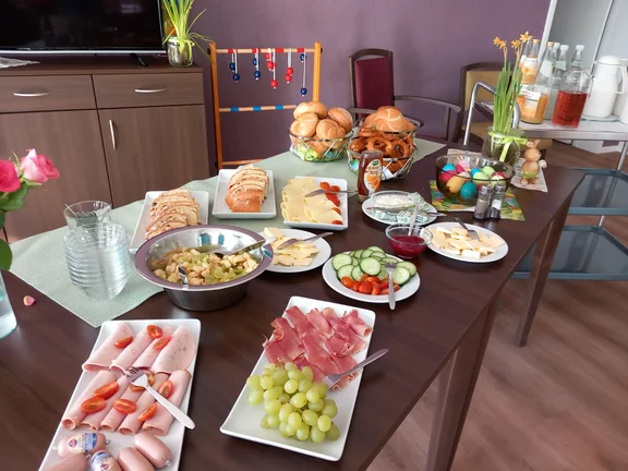 buffet_3.jpg