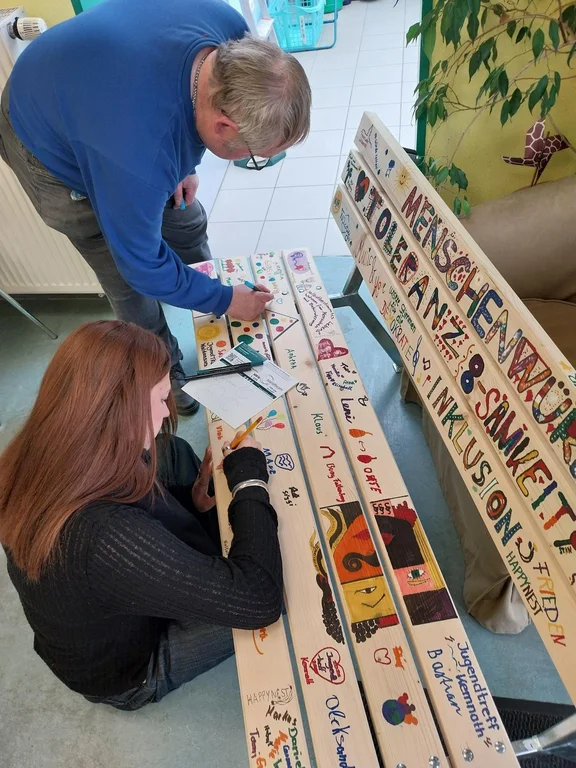 TIR_Demokratiebank1.jpg
