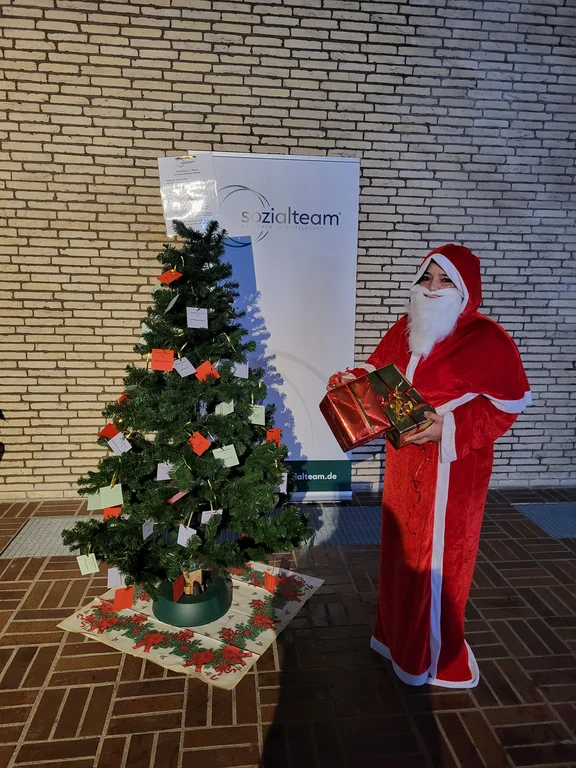 Wunschbaum_Aktion_2023_2.jpg  