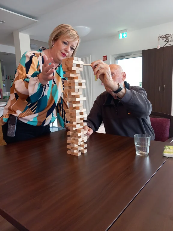 PDL_spielt_mit_Gast.jpg